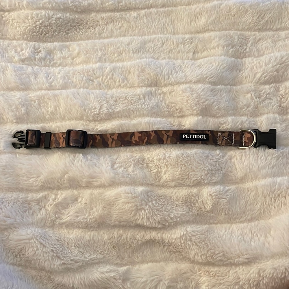 Brand new dog collar
